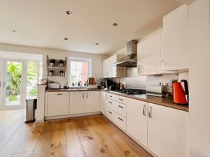 Kitchen- click for photo gallery